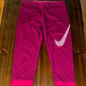 Nike Women’s Magenta Leggings